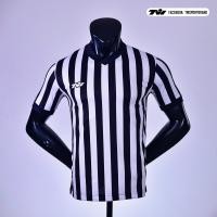 ราคา เสื้อกีฬาคอวีลายทาง เสื้อผู้ตัดสิน เสื้อกรรมการ TWSPORT Referee แบบคอวีหนา สีขาวดำ (24551101033)