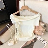 ราคา พร้อมส่ง พร้อมส่ง เสื้อเปิดไหล่สีพื้นผู้หญิง croptopแต่งดอกไม้ ทรงรัดรูป เรียบหรู ผ้าไม้พรหม ชุดไปทะเล ไปคาเฟ่ (21998779772)