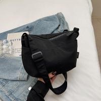 ราคา กระเป๋าสะพายข้างน้ำหนักเบา กันน้ำ (126257782118)