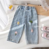 ราคา กางเกงยีนส์ปักลายดอกไม้สำหรับเด็ก (26073983703)