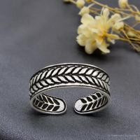 ราคา แหวนนิ้วเท้าเงินแท้ 925 ลายใบมะกอกรมดำ 925 Sterling Silver Oxidized Olive Leaf Toe Ring (25473013570)