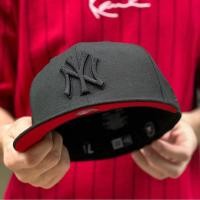 ราคา หมวกแก๊ป Topi Lelaki MLB New York Yankees World Series 1996 สีดำและแดงสำหรับผู้ชาย หมวกเบสบอลฮิปฮอปแบบปิดเต็ม L26Y (25936343877)