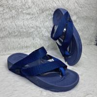 ราคา Fitflop Sling For Men รองเท้าหูขีบ รองเท้าผู้ชาย รองเท้าเผื่อสุขภาพ รองเท้าหนีบ รองเท้าผู้หญิง fitflop ผู้หญิง รองเท้าแตะ ฟีฟฟอฟ ฟีบฟอฟ fitflop ผู้ชาย (17592818117)