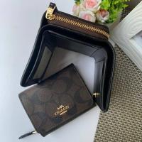 ราคา ผ่อน0%~แท้100% กระเป๋าสตางค์ SMALL TRIFOLD WALLET IN SIGNATURE CANVAS (COACH F41302/ F37968 /7331) (2788745122)