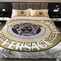 ราคา Versace 4-In-1 ชุดเครื่องนอนผ้าปูที่นอนลาย single Queen สําหรับผู้ชาย (4351212094)