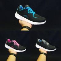 ราคา Adidas รองเท้าวิ่งสําหรับผู้หญิง (4183421698)
