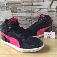 ราคา Puma หุ้มข้อหนังกลับสีดำ ตัดสีชมพู วัดขนาดด้านใน 18.5cm (รองเท้าเด็กมือสองของแท้) (1406284155)