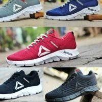 ราคา Reebok รองเท้าผ้าใบ 3129 (3028513038)