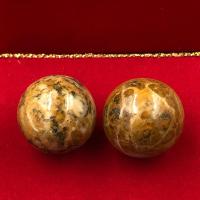 ราคา P-01-04663 หินลูกกลมคู่ แกะกลึงจากหินพระธาตุเขาสามร้อยยอด จ.ประจวบฯ ขนาดเส้นผ่าศูนย์กลาง 3.5ซม. (6136541683)