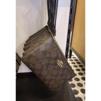 ราคา พร้อมส่ง แท้ New Coach 1 ซิป L LARGE WRISTLET IN SIGNATURE COACH 6648 IMITATION GOLD BROWN BLACK (1236806580)