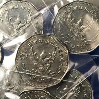 ราคา เหรียญ 5 บาท ครุฑ 9 เหลี่ยม ปี พ ศ 2515 เหรียญแท้ทุกจุดสังเกตุ ผ่านการใช้งานยังสวย (1854900241)