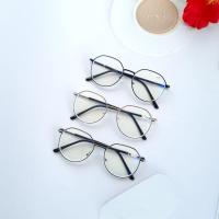 ราคา แว่นสายตาสั้นกรองแสงขาสปริง ทรงเหลี่ยมหยดน้ำ กรอบโลหะ HL5101 a (8278076439)