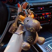 ราคา PUหนังพวงกุญแจ แฟชั่นหมีน้อยตุ๊กตาพวงกุญแจ พวงกุญแจรถ เครื่องประดับกระเป๋า จัดส่งทันเวลา (11610319843)