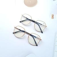 ราคา แว่นสายตาสั้นกรองแสงขาสปริง ทรงเหลี่ยมหยดน้ำ กรอบโลหะ HL5109 b (10522595107)