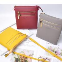 ราคา P914 36กระเป๋าสะพายข้าง Forever Youngสพายไหล่ผู้หญิงหนังนิ้มใส่โทรศัพท์ได้ใส่กระเป๋าสตางศใบยาวได้พร้อมส่ง (11547942641)
