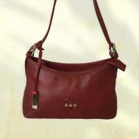 ราคา กระเป๋าถือ Aigner สีแดงเข้ม (19320367748)