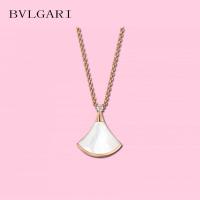ราคา BVLGARI necklace white fritillary Rose Gold necklace Scalloped Clavicle Chain set with diamonds สร้อยคอ (18415197329)