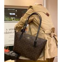 ราคา พร้อมส่ง แท้ New Coach ZIP TOP TOTE IN SIGNATURE CANVAS COACH 4455 IM BROWN BLACK (7679449412)