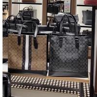ราคา COACH ใหม่กระเป๋าผู้ชาย VARSITY ลาย GRAHAM tote กระเป๋า c3232 ไหล่ messenger กระเป๋าเอกสารแบบพกพา 2607 สีกากี (12616279472)