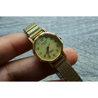 ราคา นาฬิกา Vintage มือสองญี่ปุ่น ORIENT PUMA SOUHERNCOSSระบบQuartz ผู้หญิง ทรงสี่เหลี่ยม กรอบทอง หน้าทอง หน้าปัด 23mm (12390175534)