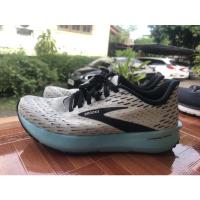 ราคา รองเท้ามือสอง hoka brooks แท้ 100% รองเท้าวิ่ง สภาพใหม่ รองเท้าวิ่งมือสองของแท้100% (10866327239)
