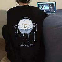 ราคา เสื้อยืดผู้หญิงแฟชั่นน่ารัก Oversize เสื้อผ้าสาวอวบ เสื้อยืดสกรีนลายวินเทจ เสื้อทรงหลวมสไตล์เกาหลี แขนโคมไฟ ใส่สบาย (19727420364)