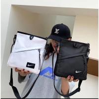 ราคา Nike กระเป๋าสะพายข้างผู้ชายและผู้หญิงรุ่นใหม่ (15189802495)