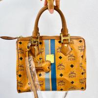 ราคา E64 กระเป๋าแบรนด์MCMทรงหมอนสายCrossbody (21679818369)