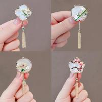 ราคา Ice เข็มกลัด รูปดอกกล้วยไม้ ประดับพู่ ระดับไฮเอนด์ สวยหรู แฟชั่นกี่เพ้า สไตล์จีนโบราณ สําหรับผู้หญิง และผู้ชาย (21361034169)