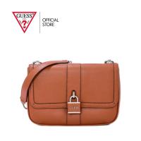 ราคา GUESS กระเป๋าสะพายข้างผู้หญิง รุ่น SF801720 LARSA CROSSBODY FLAP สีน้ำตาล (3037081917)