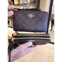 ราคา ส่งฟรี! แท้Coach กระเป๋าคล้องมือ ไซส์ S 2 ซิป (2604976616)