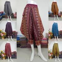 ราคา SPSกางเกงม้ง ลายไทย ใส่เอว 28-42 นิ้ว เป็นผ้าฝ้ายแบบชาวเขา ใส่ได้ทั้งผู้ชายและผู้หญิง (4215633623)