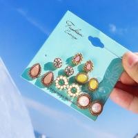 ราคา ต่างหูทรงกลม ลายดอกไม้ ประดับเพชร คิวบิกเซอร์โคเนีย (2903619772)