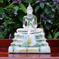 ราคา หลวงพ่อโสธรแก้วใส ด้านในบรรจุองค์พระแก้วมรกต หน้าตัก5นิ้ว สูง20ซม. ผ่านพิธีพุทธาภิเษกแล้ว (9015848591)