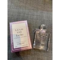 ราคา LA VIE EST BELLE Flowers of Happiness 4 ML (14616942436)