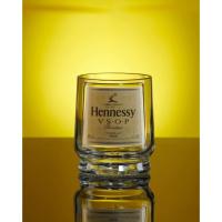 ราคา แก้วตัดจากขวด ลาย Hennessy VSOP งานสวย หรูหรา ขนาด 150 ml. (7178113821)