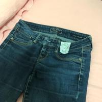 ราคา ส่งต่อกางเกงยีนส์ GUESS เเท้100% (1304673745)