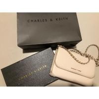 ราคา #Charles&keith กระเป๋าสตางค์ใบยาวมีสายพร้อมกล่องถุง (7210273360)