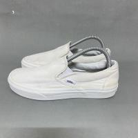 ราคา VANS SLIP ON TRUE WHITE SNEAKERS แท้ ไซส์38 (7754394344)