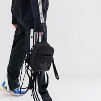 ราคา Adidas Originals Mini Backpack แท้!! (1846565902)