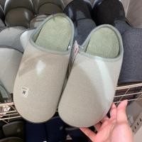 ราคา รองเท้า slipper UNIQLO 100% M L (unisex) ผ้าคอตตอน ด้านในพื้นหนานุ่มสบาย ของแท้จากช็อป (249062888)