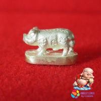 ราคา หมูจิ๋ว มหาลาภ หลวงพ่อเปิ่น วัดบางพระ เนื้อเงิน ปี 41 (23143699200)