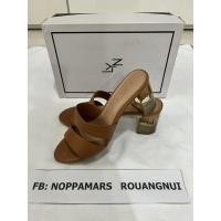 ราคา รองเท้าLYN งานแท้ สูง2.5” size37 (18519322531)