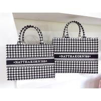 ราคา Lady bag ชิโนริ สีดำ (size Mini) กระเป๋าปักชื่อ (23949970331)