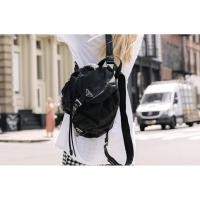 ราคา กระเป๋าเป้ Prada วินเทจ ผ้าไนลอน Sizeใหญ่ รุ่นฮิต แท้ 100% (23975232358)