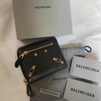 ราคา ลดราคาพิเศษปีใหม่นี้ เพียง 11,990 Balenciaga compact wallet Authentic year 2019 (used like new) (11936694071)