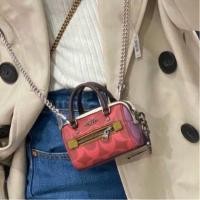 ราคา New COACH หมอนจิ๋วน่ารักมากกค่ะ ของแท้% (5318169445)