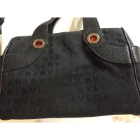 ราคา กระเป๋าผ้าสีดำ bvlgari สภาพดีมาก (7756762661)