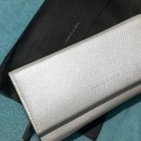 ราคา Charles and keith กระเป๋าสตางค์มือสอง (445313348)
