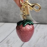 ราคา ❤️ พร้อมส่งในไทย!! พวงกุญแจ Coach Charm สตอเบอรี่ ลูกโต น่ารักมากๆๆๆ ❤️ (9345793434)